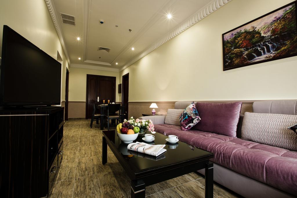 Sara Plaza (Adults Only) Aparthotel Kuwait City Room photo